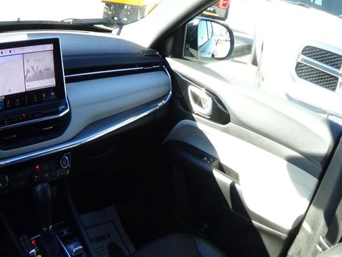 Certified 2024 Jeep Compass Limited w/ Elite Group image 15