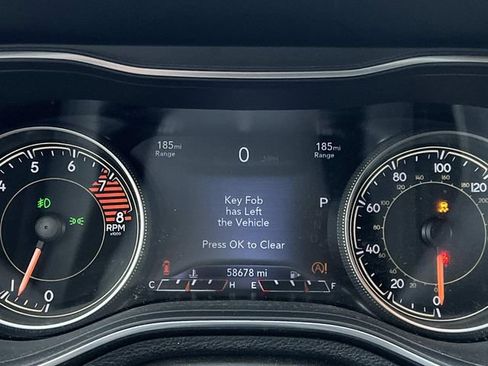 Used 2020 Jeep Cherokee Trailhawk w/ Cold Weather Group image 21