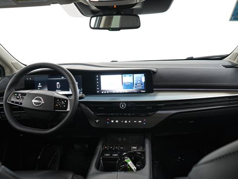 Used 2025 Nissan Murano SL AWD/4WD image 14