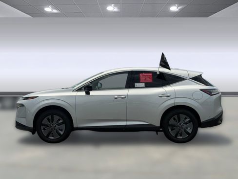 Certified 2025 Nissan Murano SL AWD/4WD image 2