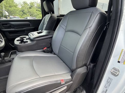 Used 2022 RAM 3500 Tradesman AWD/4WD image 30