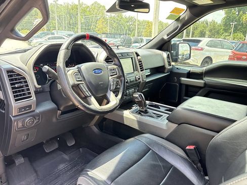 Used 2018 Ford F150 Raptor w/ Equipment Group 802A Luxury AWD/4WD image 6