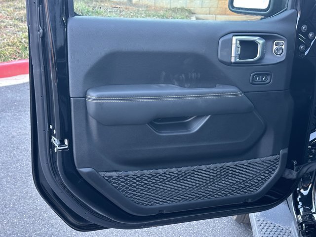 New 2026 Jeep Wrangler Unlimited Sahara AWD/4WD image 11