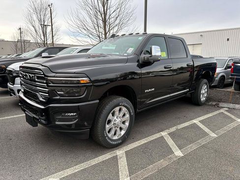 New 2026 RAM 2500 Laramie AWD/4WD image 5