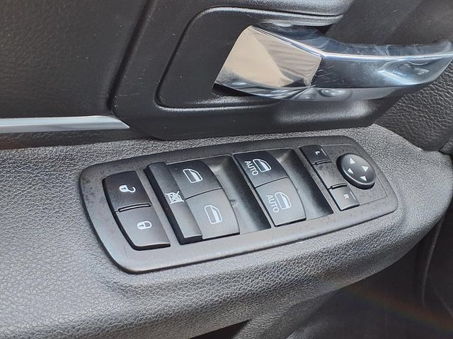 Used 2024 RAM 1500 Warlock RWD image 15