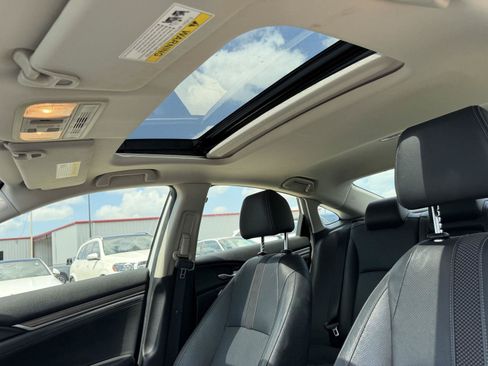Used 2019 Honda Civic EX-L image 14