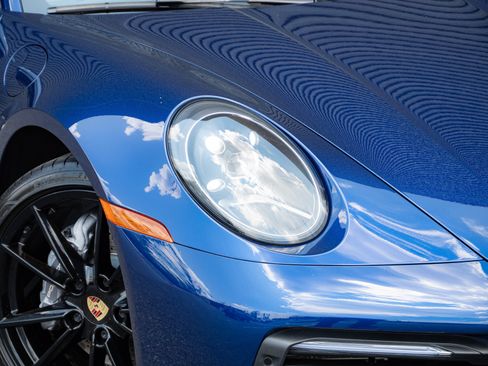 Used 2022 Porsche 911 Carrera RWD image 29