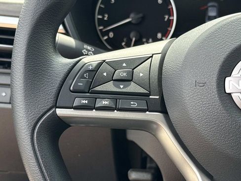 Used 2026 Nissan Altima 2.5 SV FWD image 29