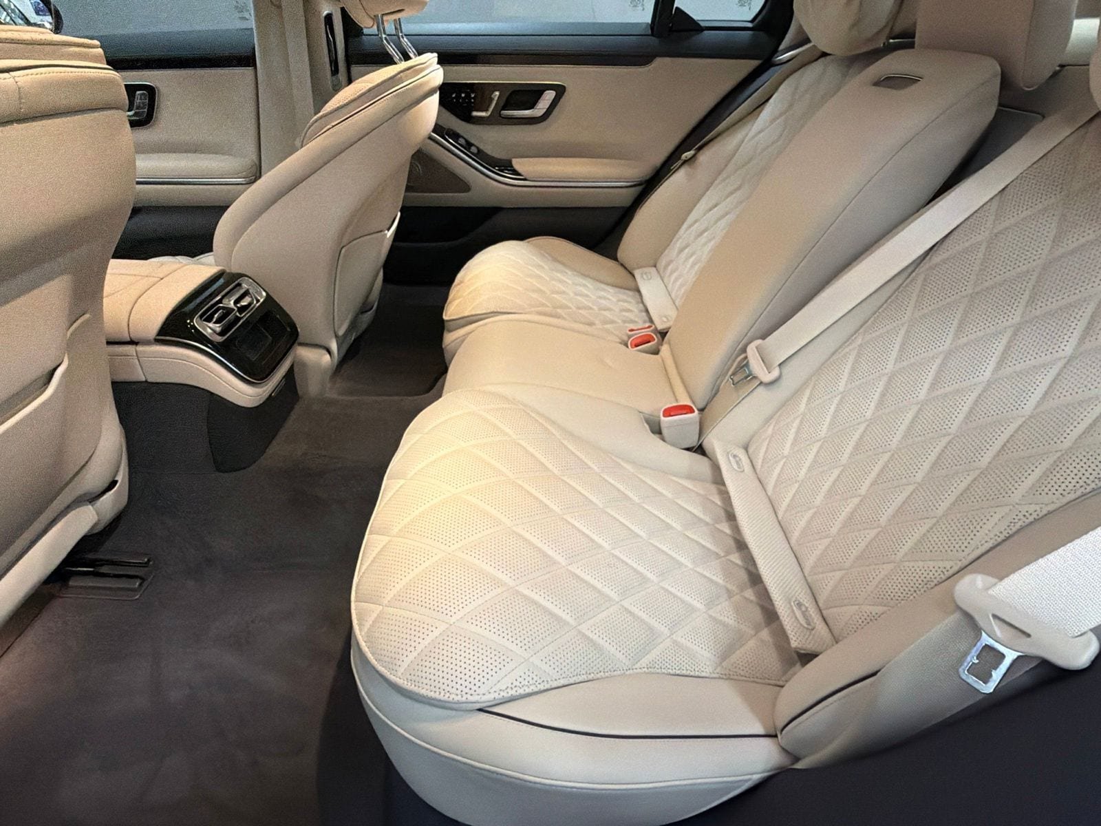 Certified 2023 Mercedes-Benz S 580 4MATIC Sedan image 39