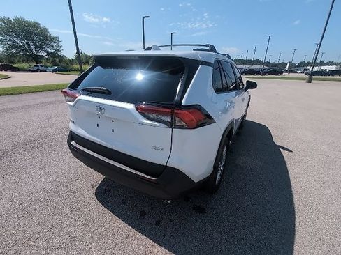 Used 2025 Toyota RAV4 XLE Premium w/ Weather Package FWD image 5