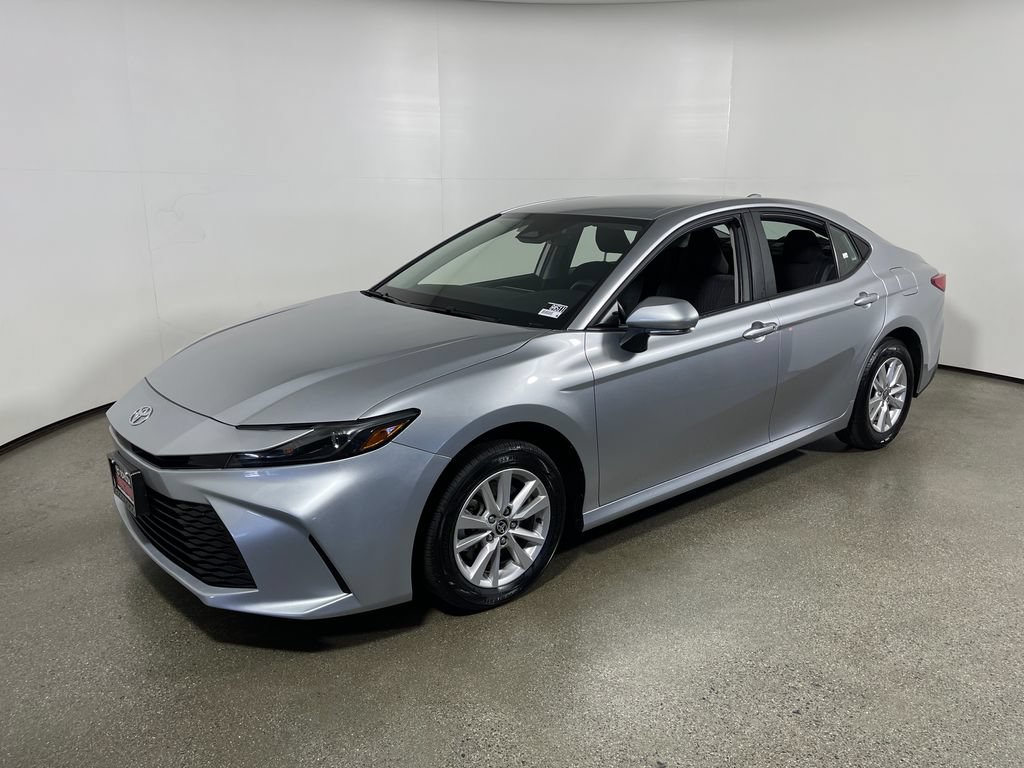 Used 2025 Toyota Camry LE w/ Convenience Package AWD/4WD image 7