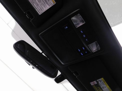 Used 2017 Toyota Tacoma Limited image 59