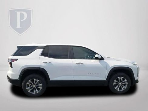 New 2027 Chevrolet Equinox LT FWD image 4