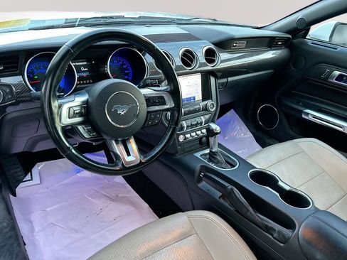 Used 2020 Ford Mustang Premium RWD image 22
