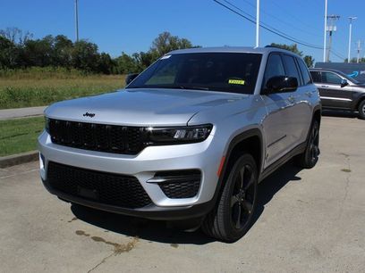 New 2025 Jeep Grand Cherokee Altitude