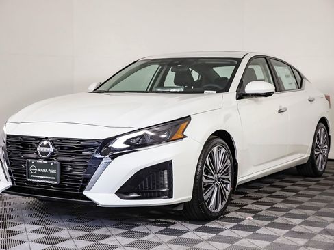 New 2025 Nissan Altima 2.5 SL image 5