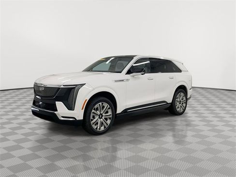 New 2025 Cadillac Escalade IQ Luxury 1 w/ LPO, Radiant Package image 4