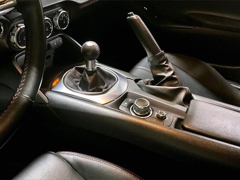 Used 2019 MAZDA MX-5 Miata Grand Touring w/ GT-S Package image 30