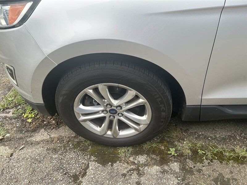 Used 2015 Ford Edge SEL w/ Equipment Group 201A AWD/4WD image 28