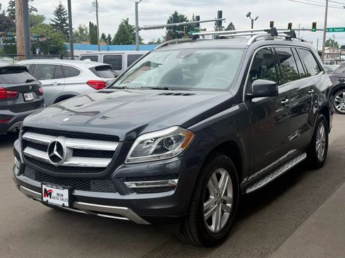 Used 2015 Mercedes-Benz GL 450 4MATIC w/ Parking Assist Package image 6