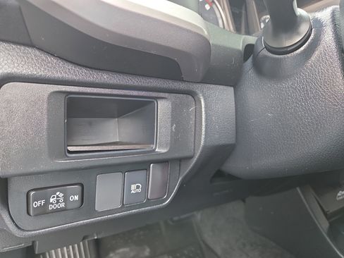 Used 2019 Toyota Tacoma SR5 image 23