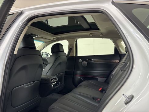 New 2026 Genesis G80 2.5T Advanced image 17