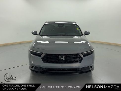 Used 2023 Honda Accord EX-L image 2