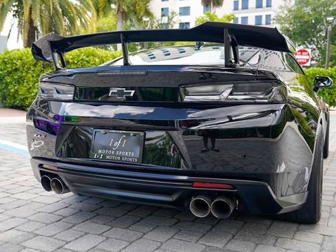 Used 2018 Chevrolet Camaro ZL1 RWD image 49