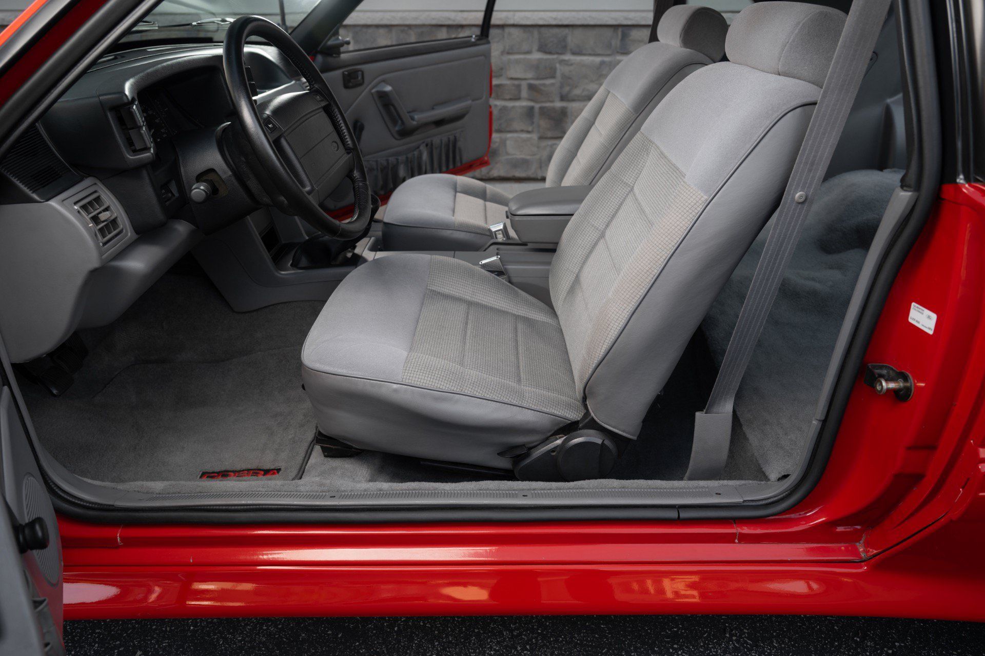 Used 1993 Ford Mustang Cobra RWD image 28
