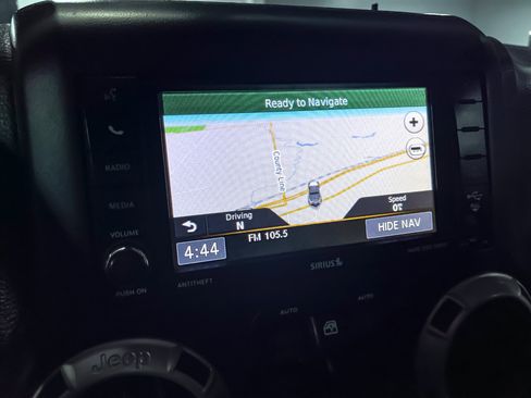 Used 2018 Jeep Wrangler Unlimited Sahara image 36