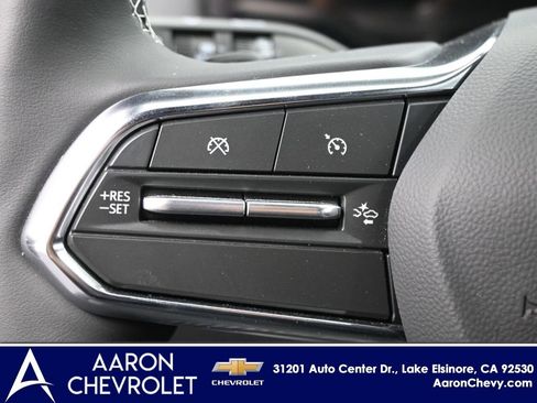 New 2025 Chevrolet Equinox EV LT w/ Convenience Package II AWD/4WD image 16