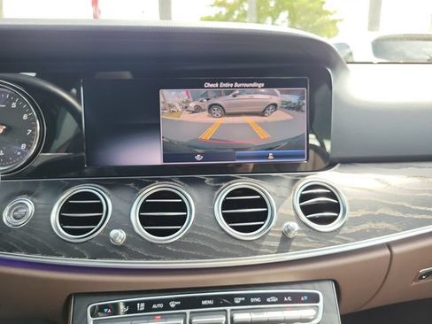 Used 2019 Mercedes-Benz E 300 image 28