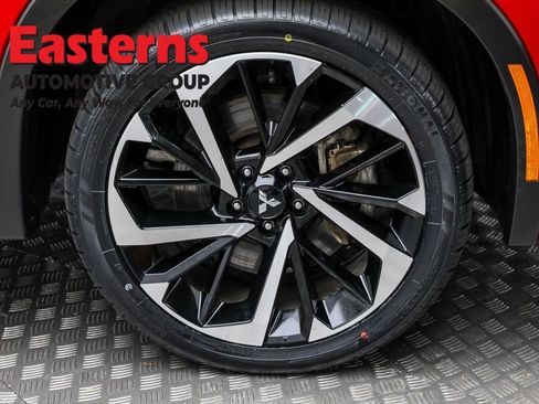 Used 2023 Mitsubishi Outlander SEL image 32