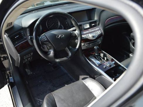 Used 2015 INFINITI Q70 L 3.7 w/ Technology Package AWD/4WD image 11