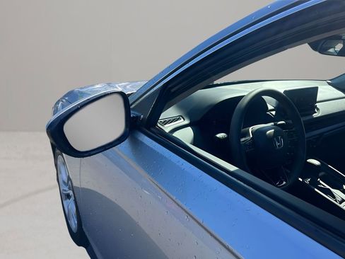 Used 2025 Honda Accord LX image 24