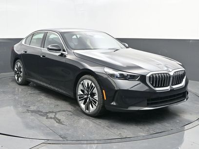 New 2025 BMW 530i w/ Premium Package