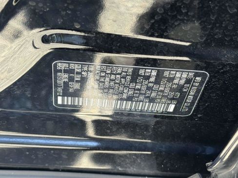 Used 2025 Nissan Rogue SV AWD/4WD image 16
