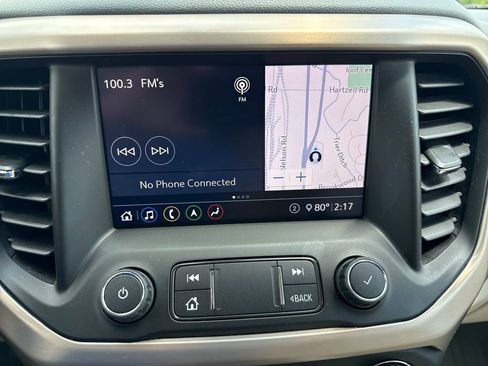 Used 2020 GMC Acadia Denali w/ Technology Package FWD image 13