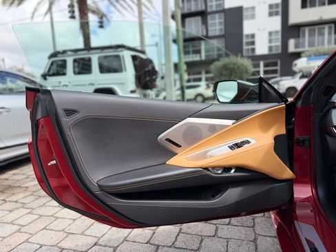 Used 2021 Chevrolet Corvette Stingray Preferred Cpe w/ Z51 Performance Package image 29