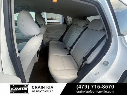 Used 2025 Hyundai Kona SEL FWD image 25