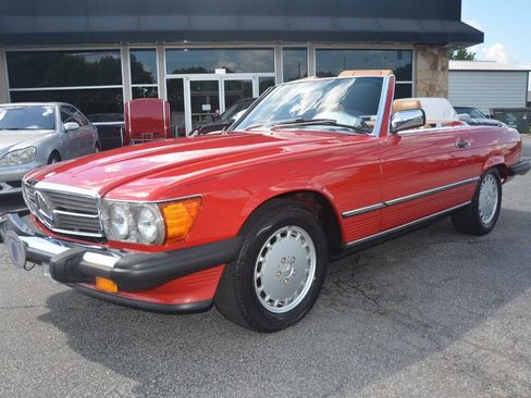 Used 1989 Mercedes-Benz 560 SL image 2