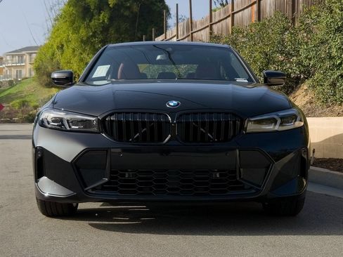 New 2026 BMW 330i Sedan w/ M Sport Package image 3