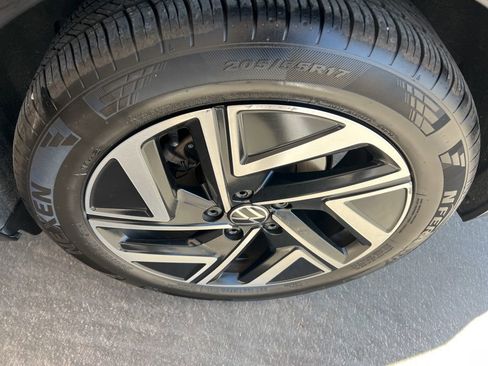 Certified 2024 Volkswagen Jetta SEL image 30