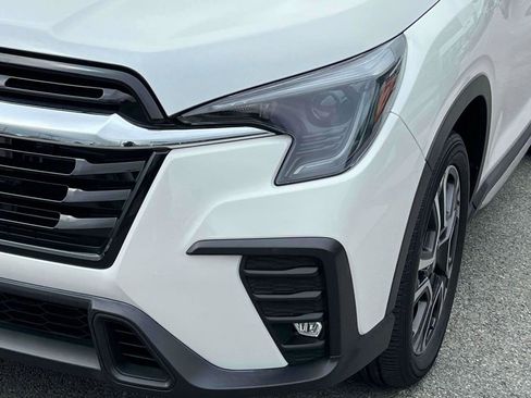 Used 2023 Subaru Ascent Limited AWD/4WD image 32