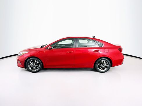 Used 2024 Kia Forte LXS FWD image 4