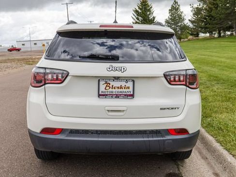 Used 2018 Jeep Compass Sport w/ Mopar Graphics Package FWD image 6