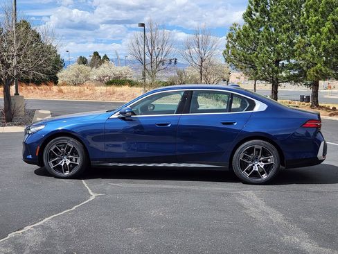 New 2026 BMW 530i xDrive w/ Premium Package AWD/4WD image 2
