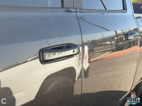 Used 2021 RAM 2500 Laramie AWD/4WD image 10