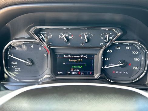 Used 2021 GMC Sierra 1500 SLE w/ X31 Off-Road Package AWD/4WD image 11