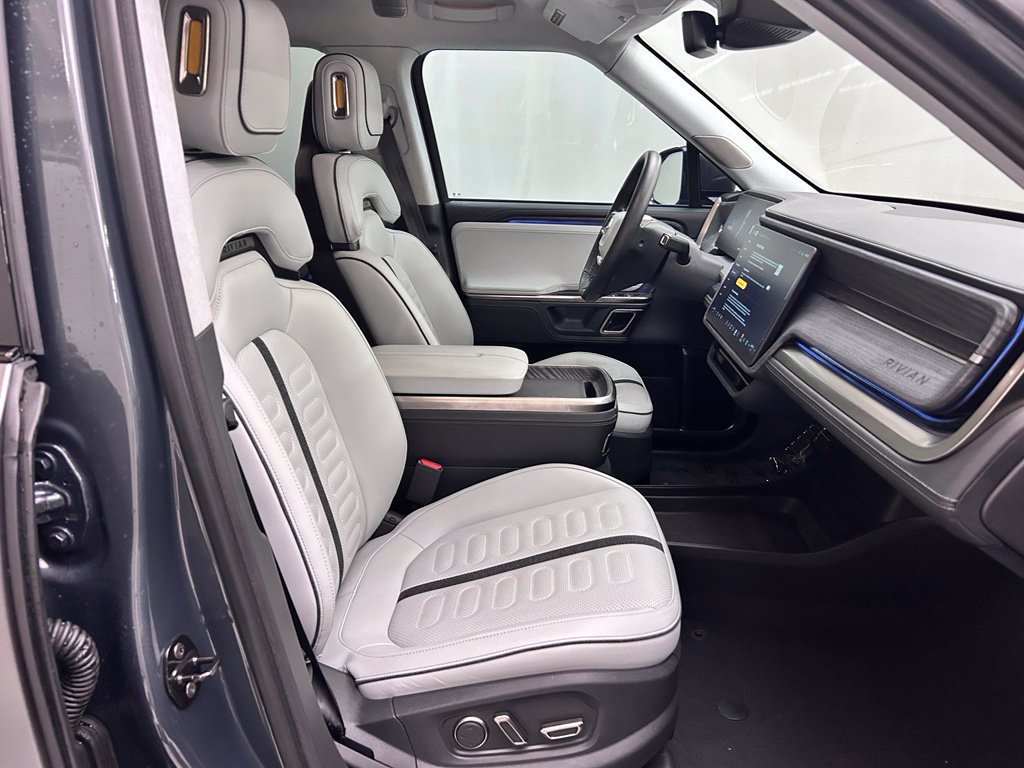Used 2024 Rivian R1S Adventure Dual AWD/4WD image 20
